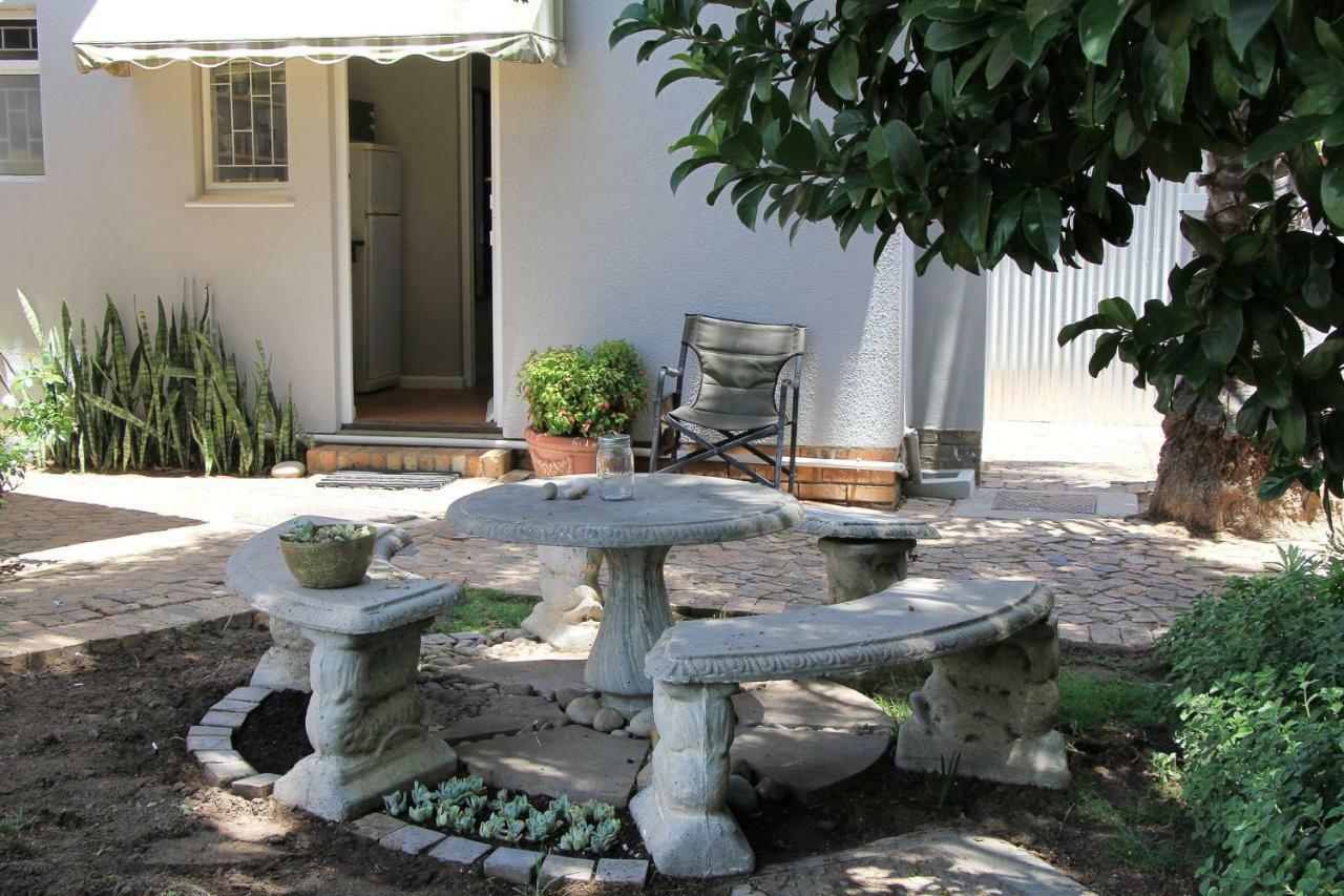 Olive Tree Private Rooms In Stellenbosch- No Load Shedding Экстерьер фото