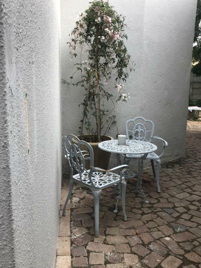 Olive Tree Private Rooms In Stellenbosch- No Load Shedding Экстерьер фото